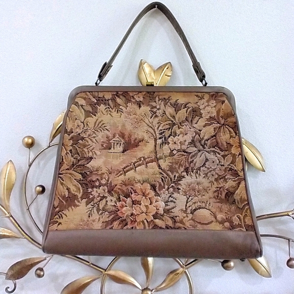 Vintage Handbags - VINTAGE TAPESTRY HANDBAG